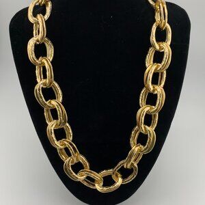 Chic & Lightweight Gold-Tone Chain Link Necklace